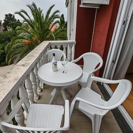 Seagull Pool Apartments & Studios Новаля Екстер'єр фото
