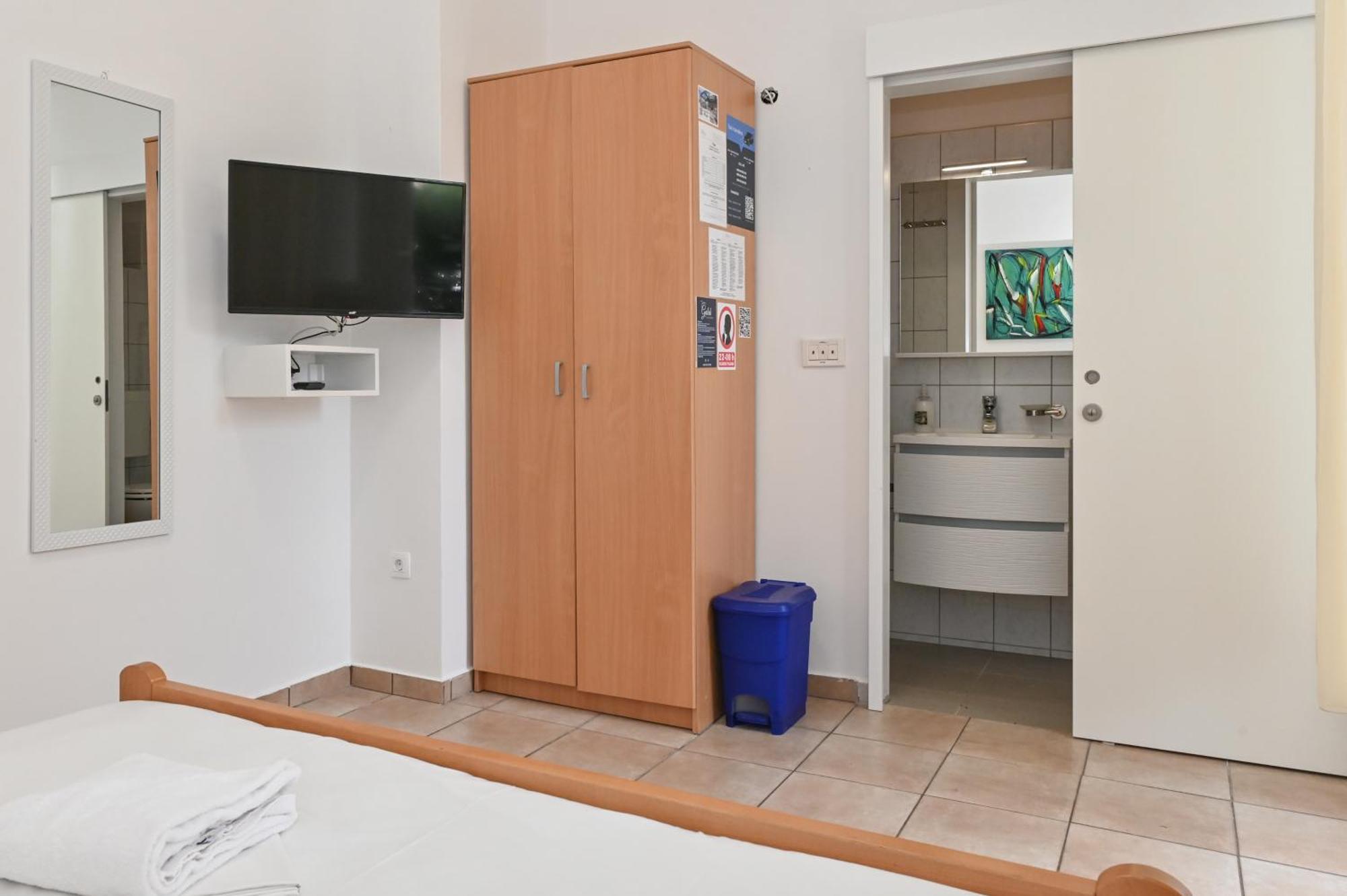 Seagull Pool Apartments & Studios Новаля Номер фото