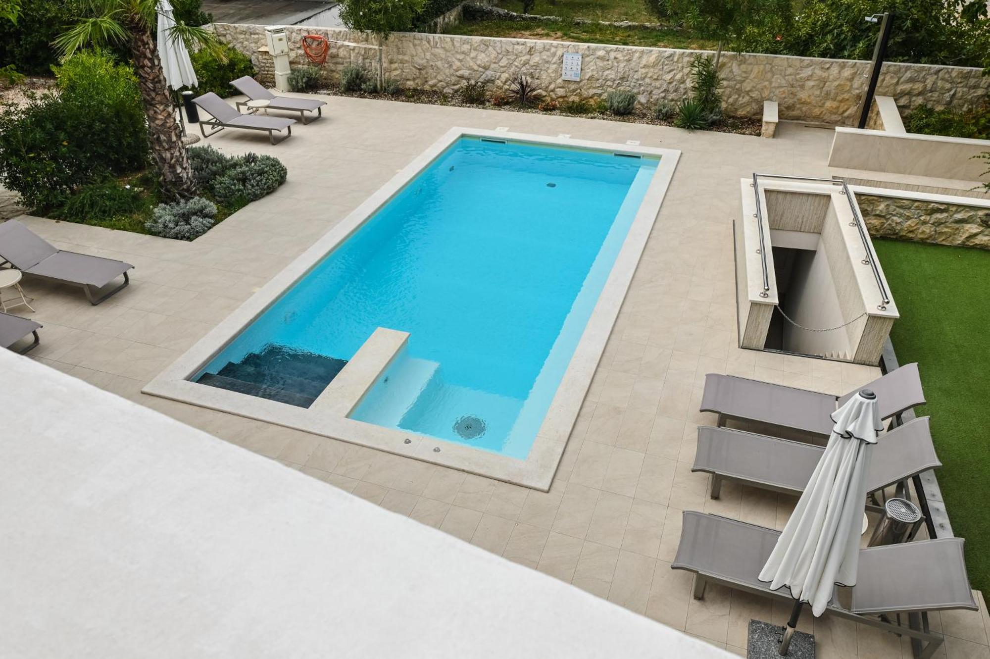 Seagull Pool Apartments & Studios Новаля Номер фото